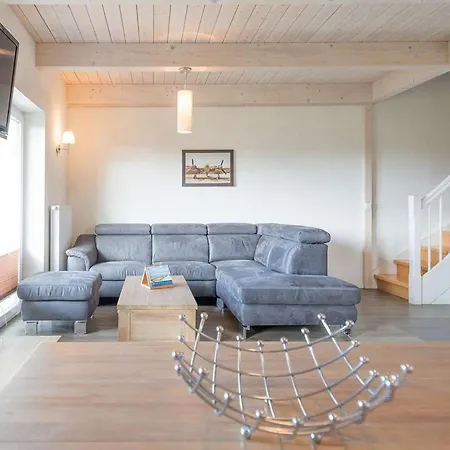 Basstolpel By Interhome *